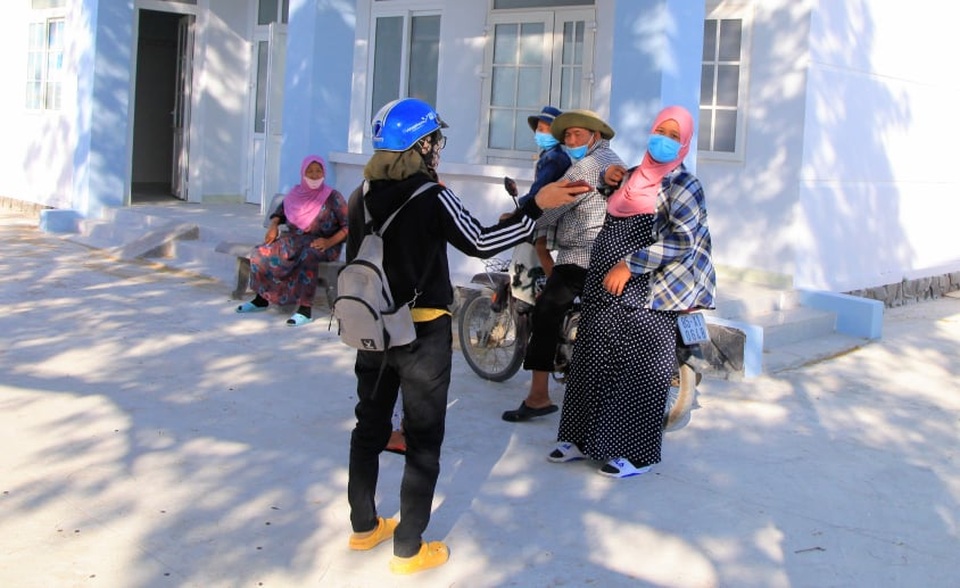 Thôn Văn Lâm 3 vắng vẻ trước thời điểm cách ly - 6 Thôn Văn Lâm 3 vắng vẻ trước thời điểm cách ly - 6