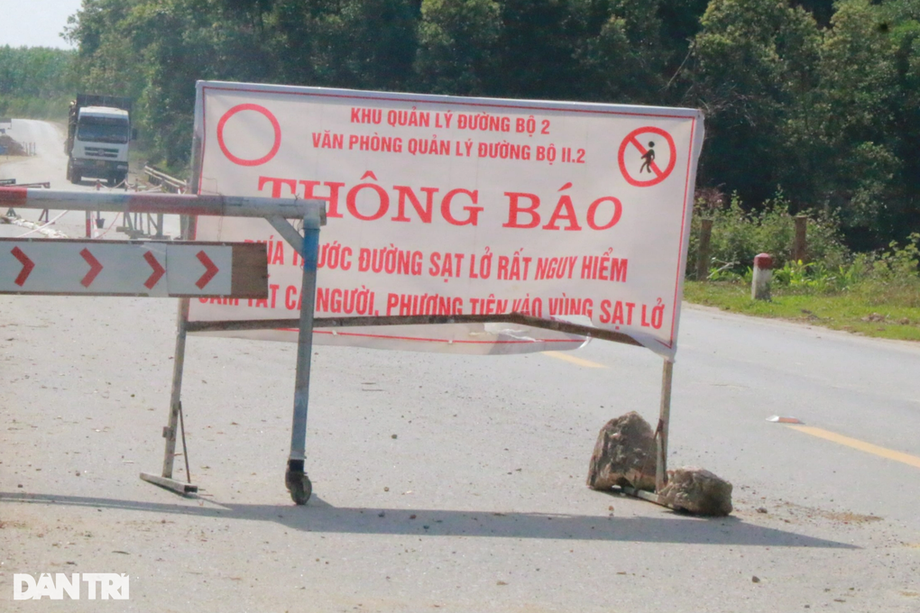 Sạt lở nghiêm trọng trên đường mòn Hồ Chí Minh - 4 Sạt lở nghiêm trọng trên đường mòn Hồ Chí Minh - 4