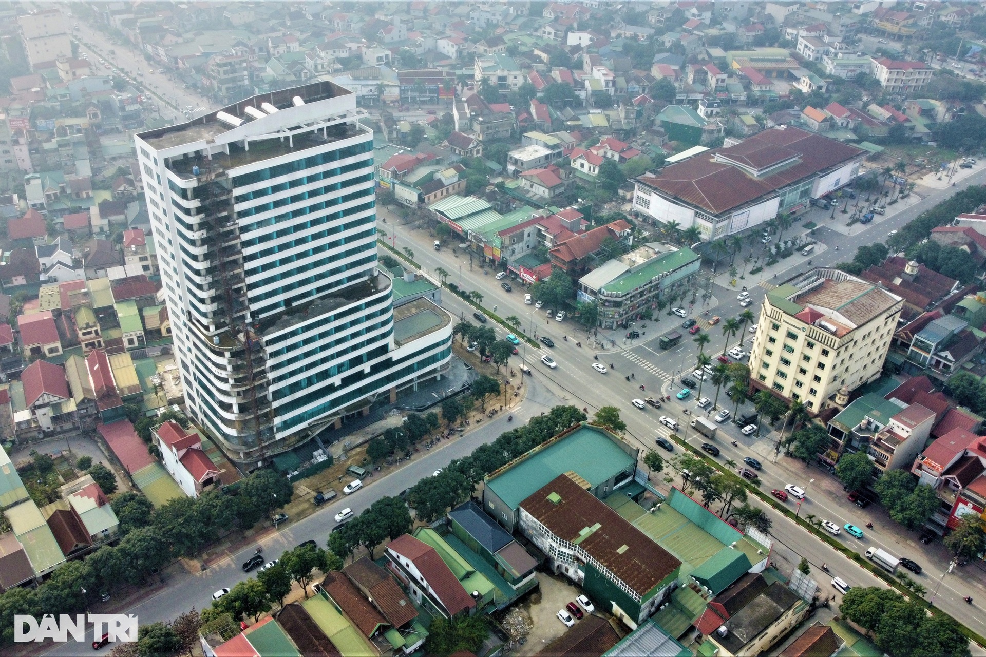 Hàng loạt dự án trăm, nghìn tỷ dang dở trên đất vàng thành phố Hà Tĩnh - 2 Hàng loạt dự án trăm, nghìn tỷ dang dở trên đất vàng thành phố Hà Tĩnh - 2