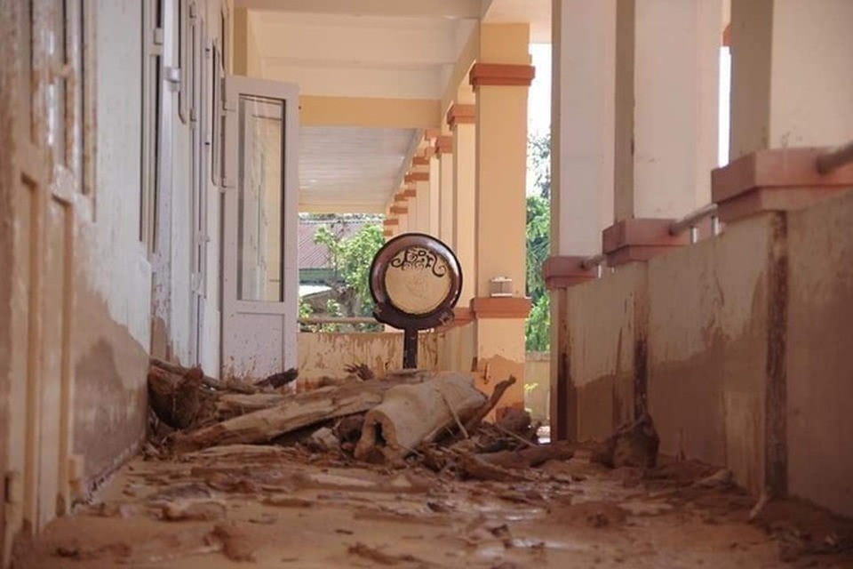 Bộ GDĐT tặng gần 10 tỷ đồng cho ngành Giáo dục 4 tỉnh miền Trung - 2