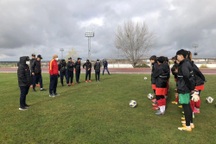 Đội tuyển nữ Việt Nam có 9 cầu thủ dương tính với Covid-19