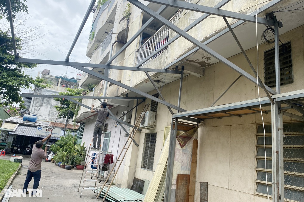 Khẩn trương tháo dỡ “chuồng cọp” ở cư xá Độc Lập sau vụ cháy 8 người chết
