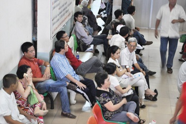 Kiến nghị cổ phần hoá bệnh viện công, niêm yết trên sàn chứng khoán