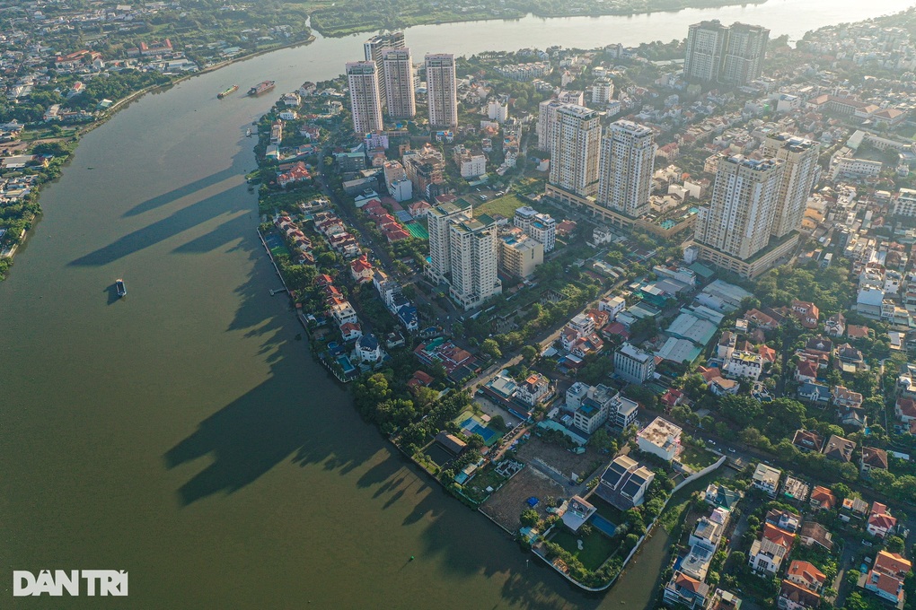 Loạt biệt thự, nhà hàng xây trái phép ở Thảo Điền: Trách nhiệm thuộc về ai? - 2 Loạt biệt thự, nhà hàng xây trái phép ở Thảo Điền: Trách nhiệm thuộc về ai? - 2
