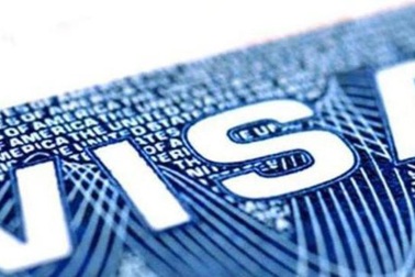 Mỹ ngừng xét duyệt nhanh thị thực cho lao động nước ngoài