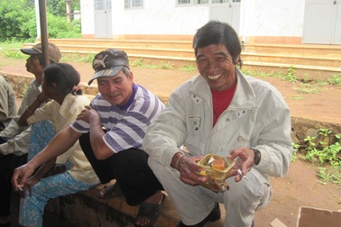 Chuyện ở ngôi làng “đẻ hết trứng thì thôi”