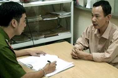 Hà Nội: “Đục nước béo cò”, giả danh công an để lừa đảo