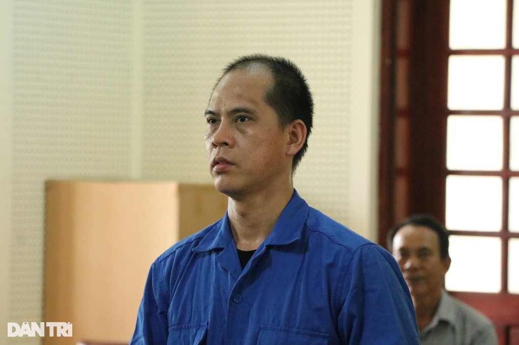 Gây tai nạn làm 6 người tử vong, tài xế khai “như bị che mắt” - 1 Gây tai nạn làm 6 người tử vong, tài xế khai “như bị che mắt”