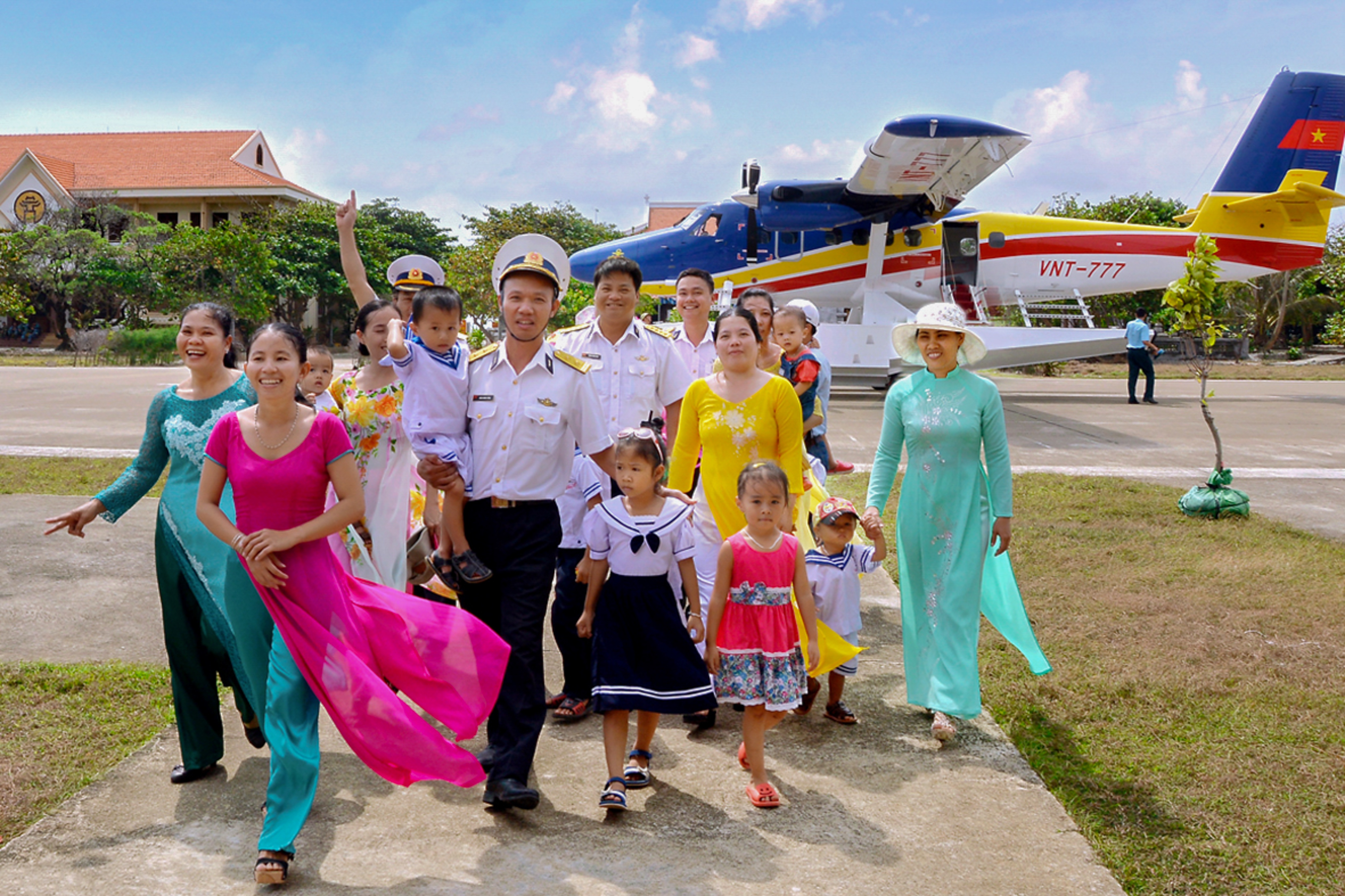 Khí tài hiện đại của Hải quân Việt Nam - 15 Khí tài hiện đại của Hải quân Việt Nam - 15