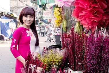 Quán quân The Voice 2013 Thảo My “điệu đà” với áo dài xuân