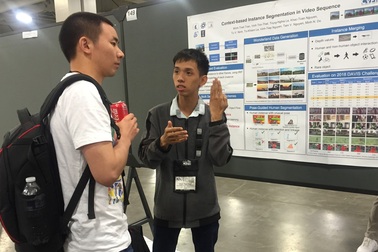 Chàng sinh viên 22 tuổi "càn quét" mọi danh hiệu