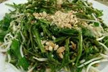 Nhiều học sinh bị ngộ độc do ăn nộm rau muống