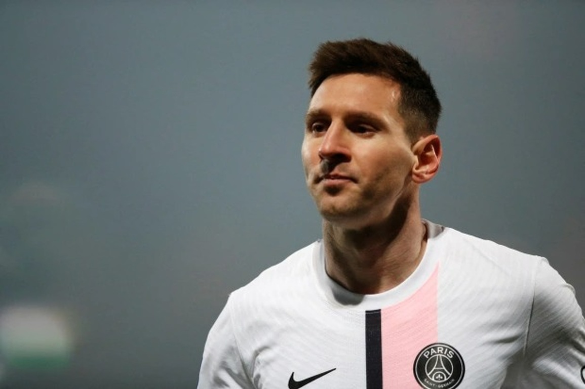 C.Ronaldo có thể gia nhập PSG và đá cặp với Lionel Messi - 2 C.Ronaldo có thể gia nhập PSG và đá cặp với Lionel Messi - 2