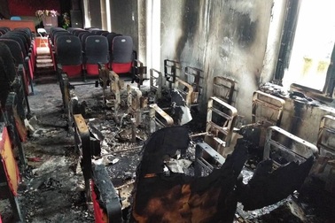 Cháy hội trường xã là do chập điện