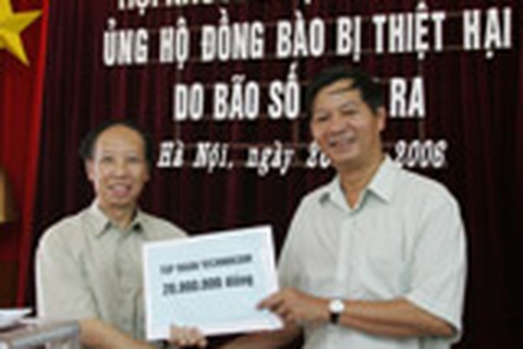 Chia sẻ với miền Trung trong cơn hoạn nạn