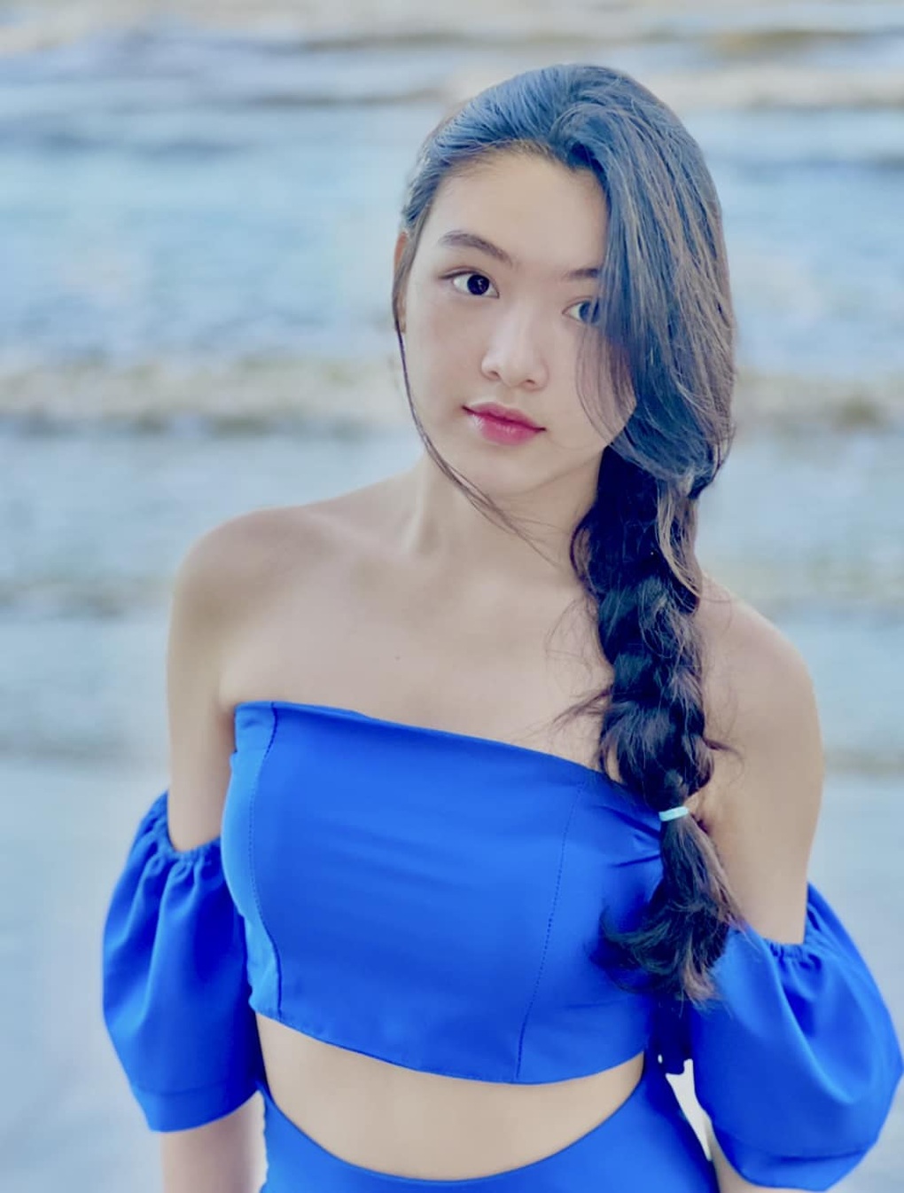 Con gái của Quyền Linh và loạt sao Việt: Cao 1,7m, được ví như hoa hậu - 1 Con gái của Quyền Linh và loạt sao Việt: Cao 1,7m, được ví như hoa hậu - 1