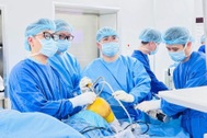 Vinmec Hải Phòng "giải cứu" khớp gối lỏng lẻo cho người phụ nữ bằng gân tự thân