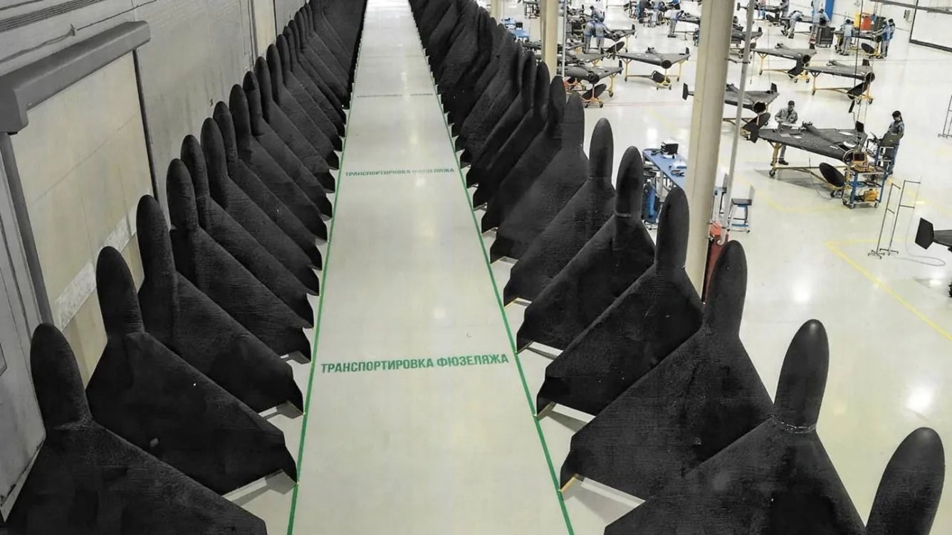 Guồng máy phía sau năng lực tập kích đường không của Nga - 1