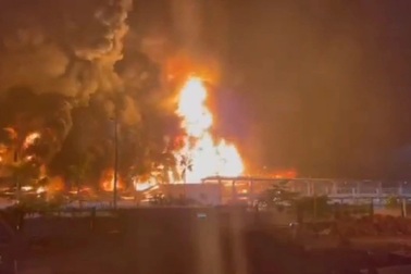 Cháy cực lớn tại khu công nghiệp ở Bắc Giang, thiêu rụi 10.000 m2 nhà xưởng