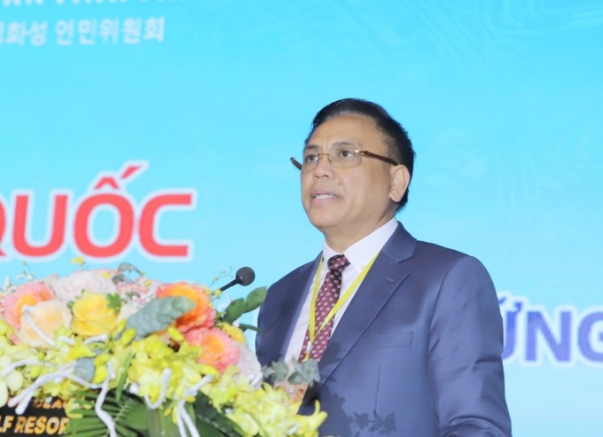 Ông Cao Tiến Đoan, Chủ tịch Hiệp hội DN tỉnh Thanh Hóa phát biểu tại hội nghị