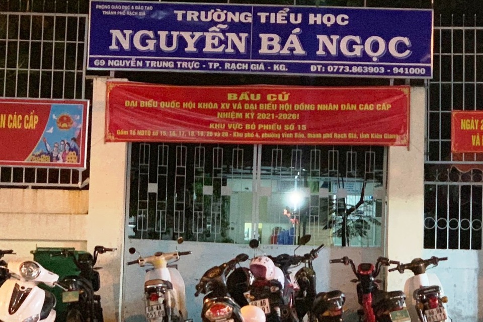 Bắt tạm giam nữ hiệu trưởng chiếm đoạt gần 1,8 tỷ đồng tiền ăn của học sinh - 2 Bắt tạm giam nữ hiệu trưởng chiếm đoạt gần 1,8 tỷ đồng tiền ăn của học sinh - 2