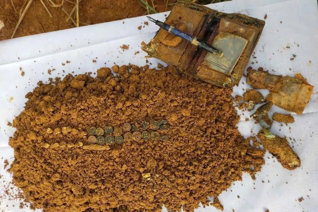 광찌성에서 최근 발견된 11명의 순교자 유해의 장례식 및 매장 - 2 Truy điệu, an táng 11 hài cốt liệt sỹ vừa tìm thấy tại Quảng Trị - 2