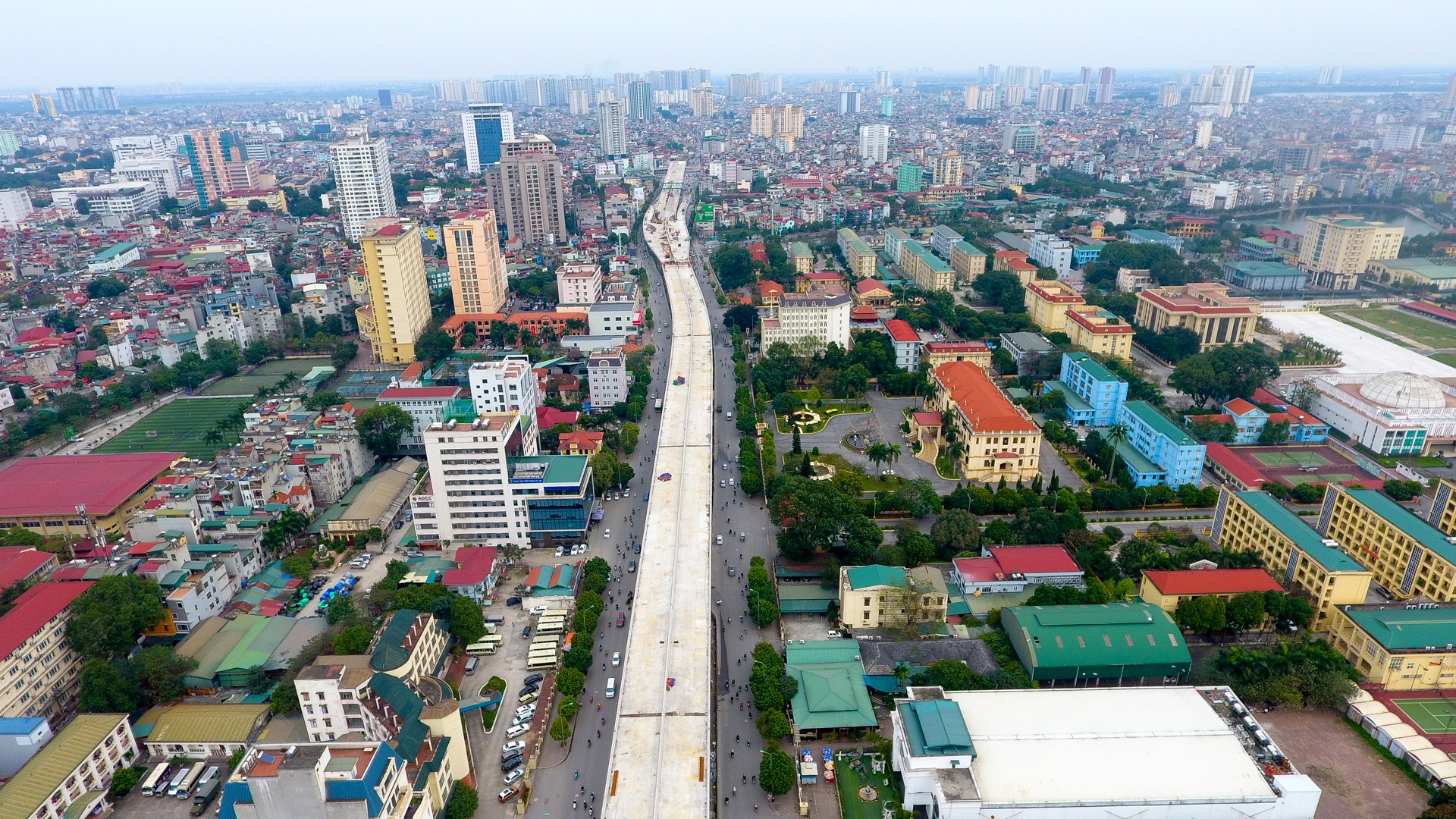 Đại công trường trên cao 9.400 tỷ xuyên đường cong mềm mại ở Hà Nội - 11