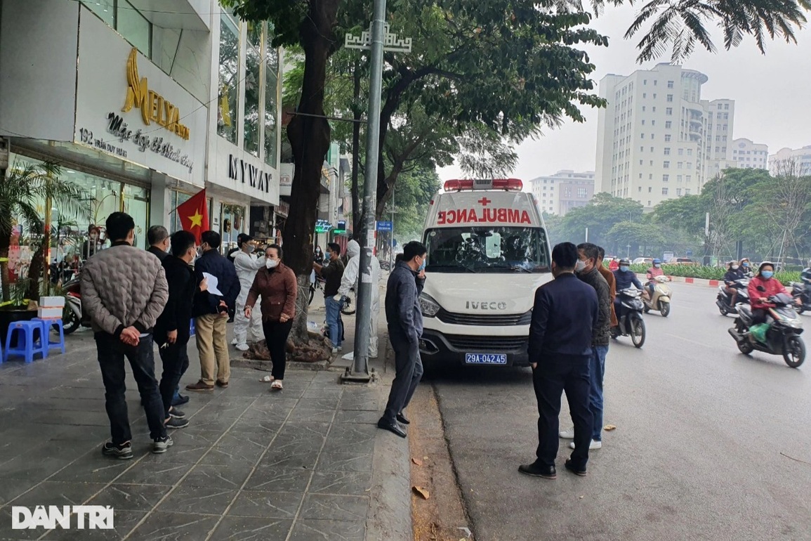 Phát hiện 4 ca dương tính trong số 126 người ăn nhậu tại Trần Duy Hưng - 4 Phát hiện 4 ca dương tính trong số 126 người ăn nhậu tại Trần Duy Hưng - 4