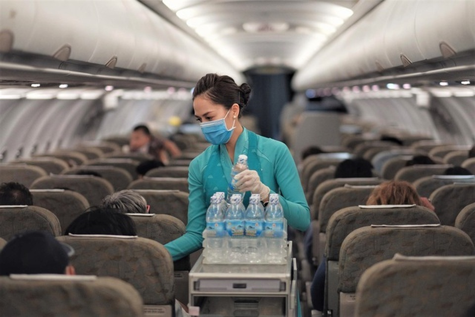 Xác định tiếp viên Vietnam Airlines nhiễm Covid-19 sau 4 lần xét nghiệm - 1 Xác định tiếp viên Vietnam Airlines nhiễm Covid-19 sau 4 lần xét nghiệm - 1