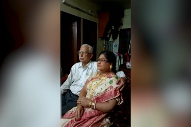 Người đàn ông chi tiền làm tượng vợ đặt trong nhà.