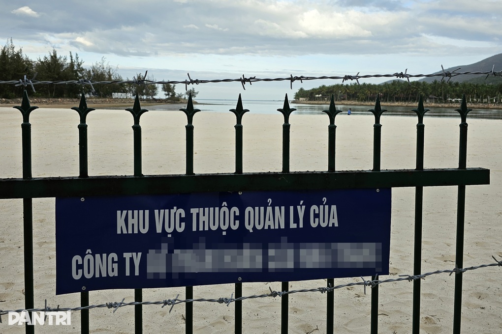Vụ bãi biển Nha Trang bị giăng kẽm gai: Cán bộ xã chứng kiến việc cắm mốc? - 1 Vụ bãi biển Nha Trang bị giăng kẽm gai: Cán bộ xã chứng kiến việc cắm mốc? - 1