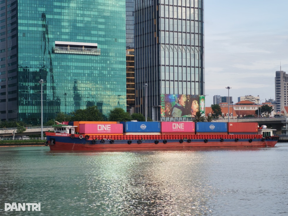 Đánh giá Honor 400: Hiệu suất tốt, AI đa dạng nhưng còn hạn chế về thiết kế - 15