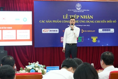 FSI trao tặng hệ thống số hóa D-IONE cho Trung tâm phục vụ hành chính công Hà Nội