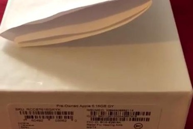 Mua iPhone với giá rẻ bất ngờ, nhận lại toàn khoai tây