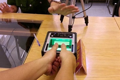 Chấn chỉnh tác phong làm việc của cán bộ làm căn cước công dân