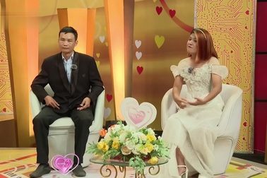 Người đàn ông đồng ý làm "cha ruột" của con trai bạn gái quen qua mạng