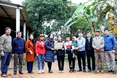 Niềm vui lớn đến với gia đình người phụ nữ khốn khổ ngày giáp Tết