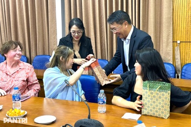 "Các bạn lớn lên ở Thụy Điển nhưng trong tim luôn có dòng máu Việt Nam"