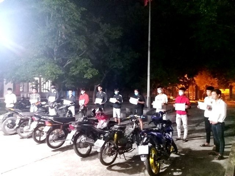 Ngày nghỉ lễ 1/5, toàn quốc xảy ra 33 vụ tai nạn làm 23 người tử vong - 2 Ngày nghỉ lễ 1/5, toàn quốc xảy ra 33 vụ tai nạn làm 23 người tử vong - 2