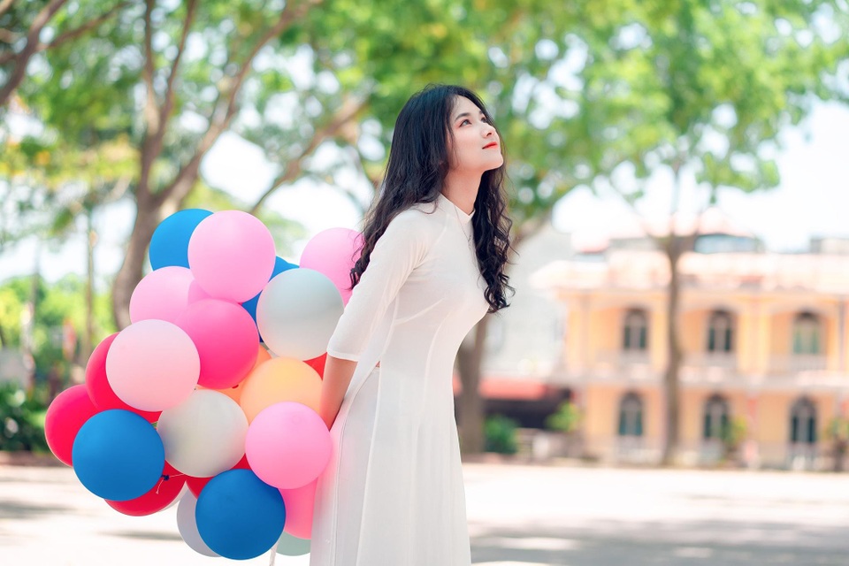 Nữ sinh trường ĐH Thương mại đáng yêu với khuôn mặt bầu bĩnh như bánh bao - 9 Nữ sinh trường ĐH Thương mại đáng yêu với khuôn mặt bầu bĩnh như bánh bao - 9