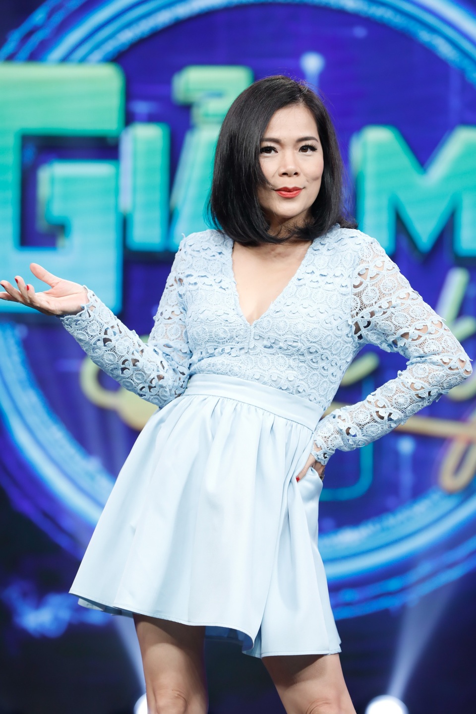Mỹ Lệ “đòi nợ” bạn thân 14 năm trên sóng truyền hình - 2 Mỹ Lệ “đòi nợ” bạn thân 14 năm trên sóng truyền hình - 2