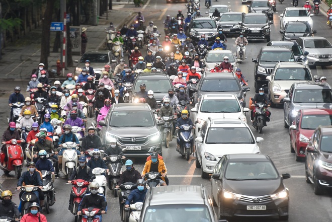 Hà Nội trong ngày đầu tiên nới lỏng cách ly xã hội - 8 Hà Nội trong ngày đầu tiên nới lỏng cách ly xã hội - 8