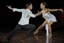 Kiện tướng dancesport Hồng Việt -Thu Trang tổ chức đêm nghệ thuật khiêu vũ