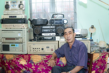 Người đàn ông 45 năm làm nghề "tiếp sóng" ở vùng đất biên giới