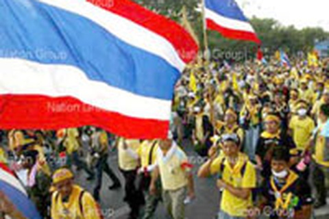 Thái Lan: Nổ liên tiếp ở Bangkok, PAD chiếm toà nhà Quốc hội  