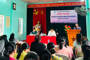 Phụ nữ huyện vùng cao tham gia chính trị, bình đẳng giới ngày càng cao