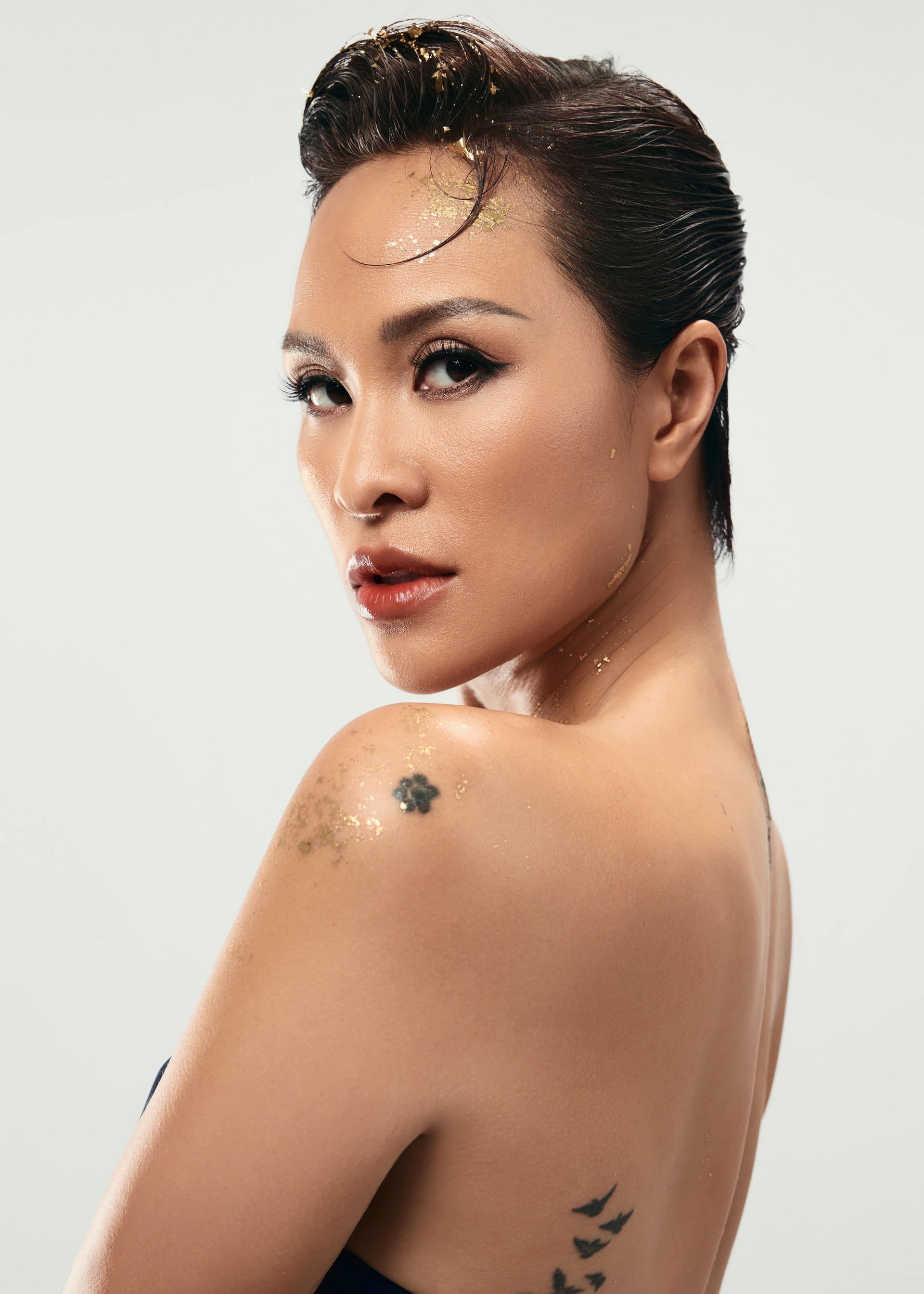 MC Phương Mai khoe vóc dáng gợi cảm, sẵn sàng đón nhận tình yêu mới - 7 MC Phương Mai khoe vóc dáng gợi cảm, sẵn sàng đón nhận tình yêu mới - 7