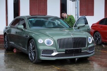 Loạt xe sang của nhóm lừa đảo mới bị bắt ở Thanh Hóa