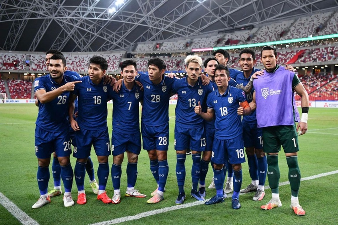 HLV Polking: V-League thua xa Thai-League, Quang Hải cần xuất ngoại - 2 HLV Polking: V-League thua xa Thai-League, Quang Hải cần xuất ngoại - 2