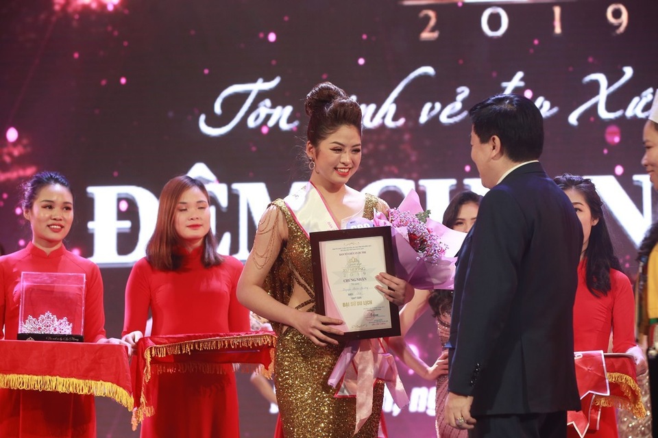 Nguyễn Hàm Hương đăng quang Người đẹp xứ Mường 2019 - 3 Nguyễn Hàm Hương đăng quang Người đẹp xứ Mường 2019 - 3